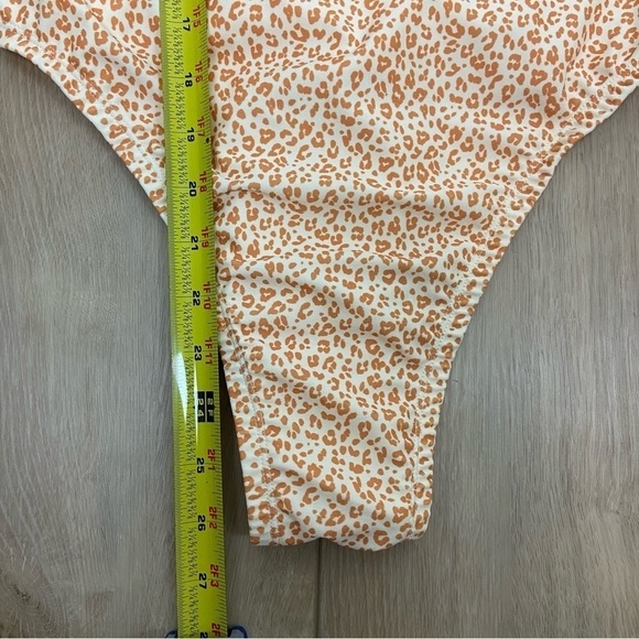 Tularosa Giamina One Piece in Orange Leopard Size L - Picture 8 of 8